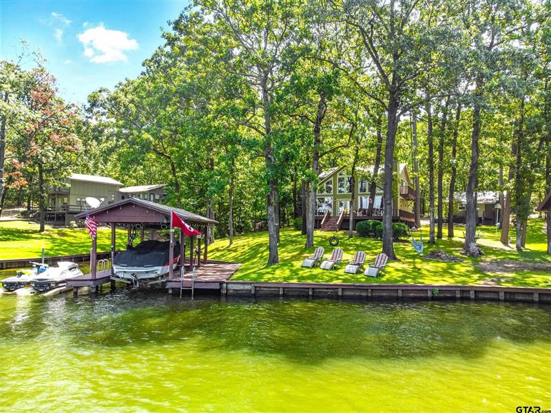 115  Larsen Ln Scroggins TX 75480 Mt Vernon