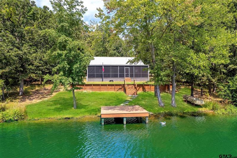132  King George Rd Scroggins TX 75480 Mt Vernon