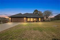 202  Spring Valley Rd Queen City, TX 75572 - Queen City