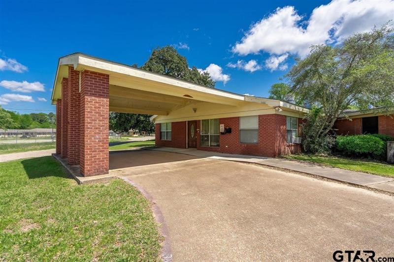 510 E BONHAM Jefferson TX 75657 Marion